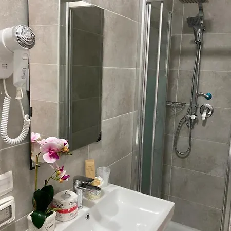 Primo Hotel 3*