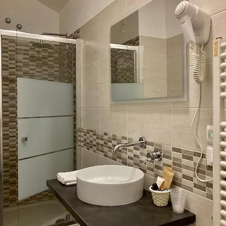 Primo Hotel